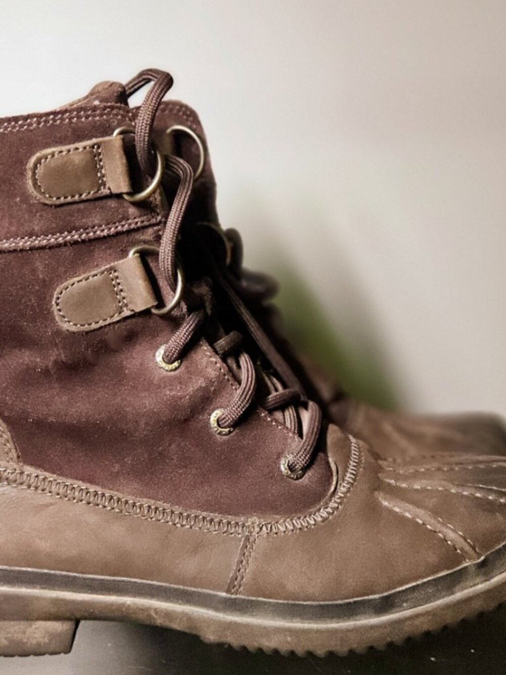 UGG Women's Azaria boots